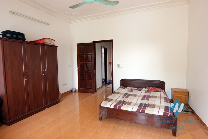 Lake view and Nice house  for rent in Tay Ho area